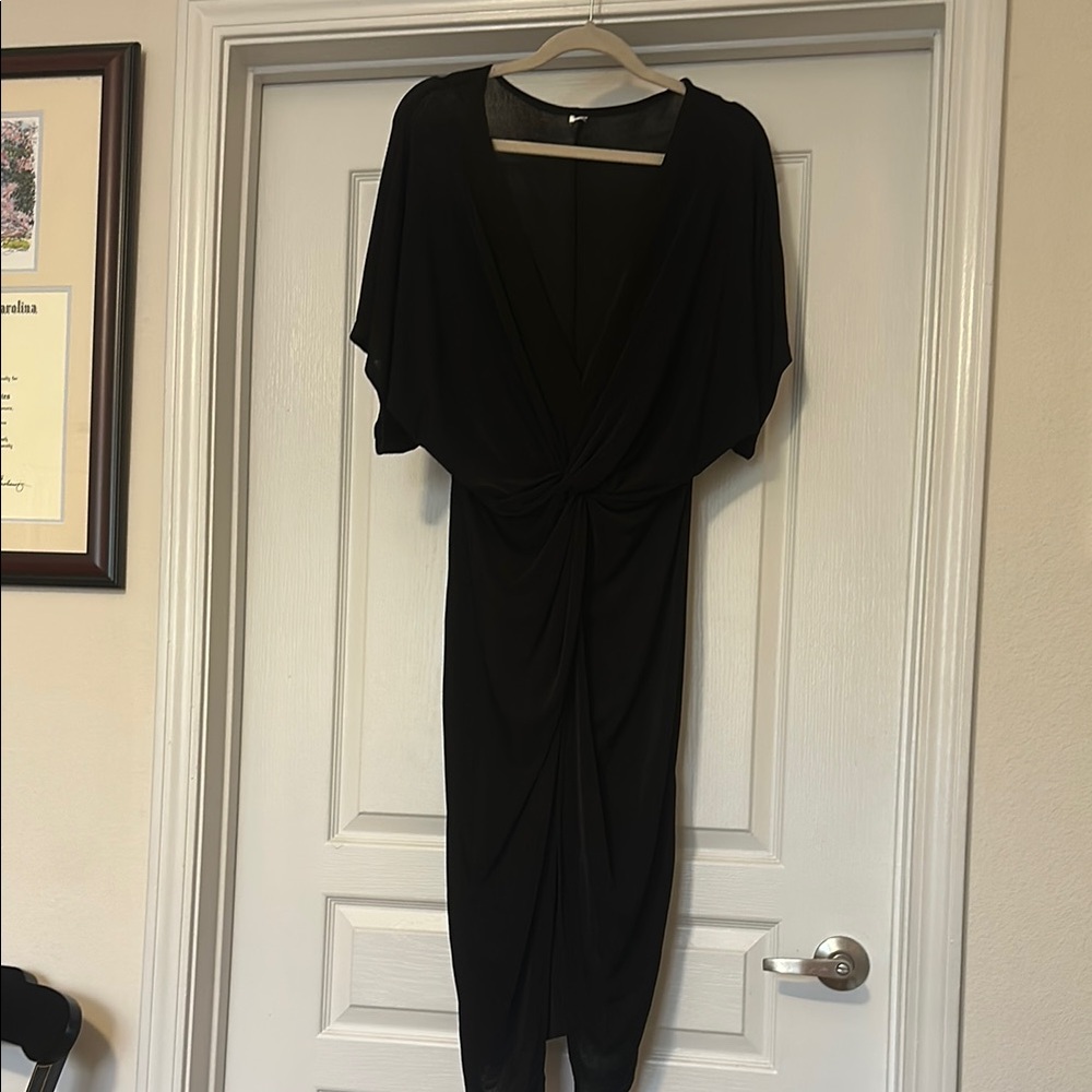 Chic Black Dress
